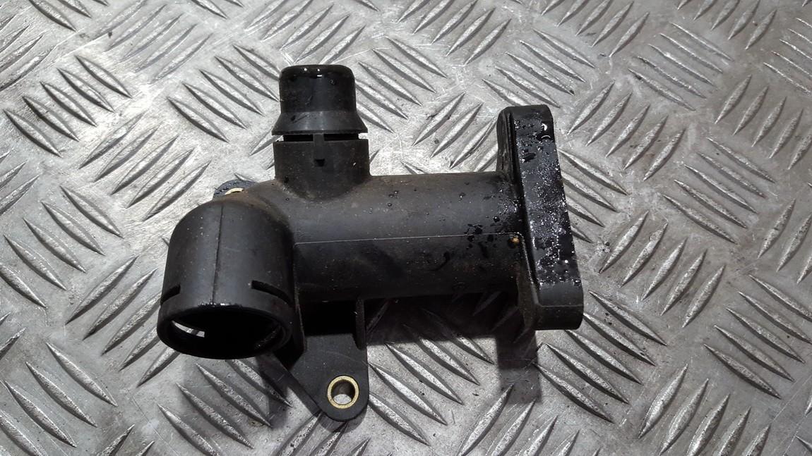 058121133B Volkswagen Passat 2000 Ausinimo skyscio flansas (Ausinimo sistemos junge, ausinimo skyscio junge)