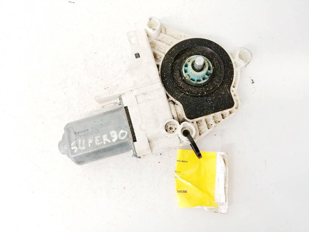 8K0959801A Skoda Superb 2011 Silnik podnośnika szyby drzwi - PRZEDNIE LEWE