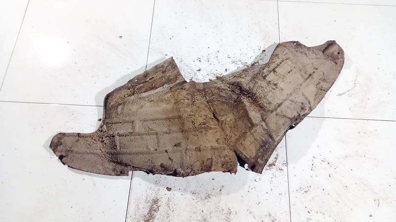 Ford Mondeo 2010 Revestimientos de la aleta antisalpicaduras - DELANTERO DERECHO