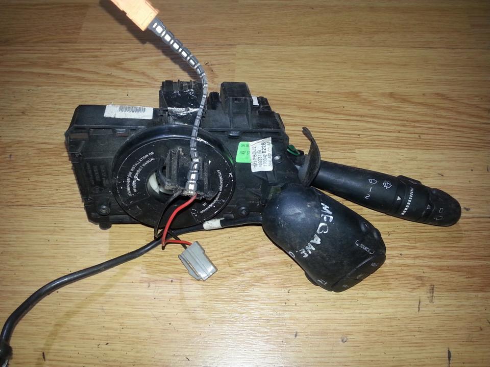 7700428228 Wiper ARM STEERING COLUMN SWITCH Renault Megane 2001 1.6L