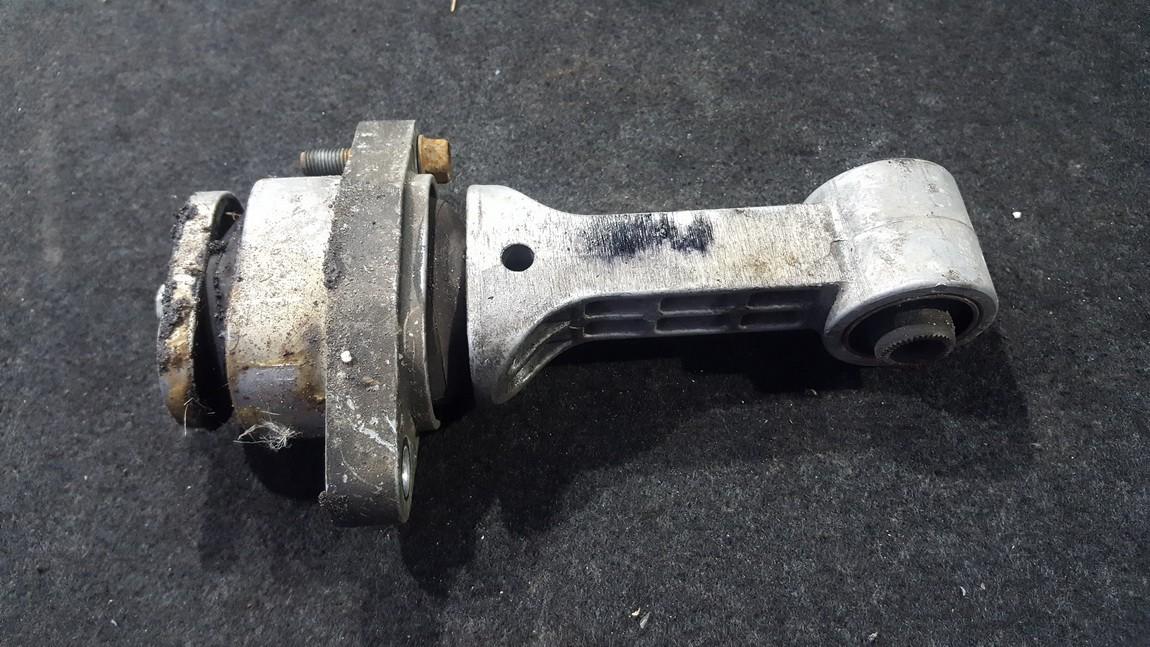 Engine Mounting and Transmission Mount (Engine support) Hyundai i20