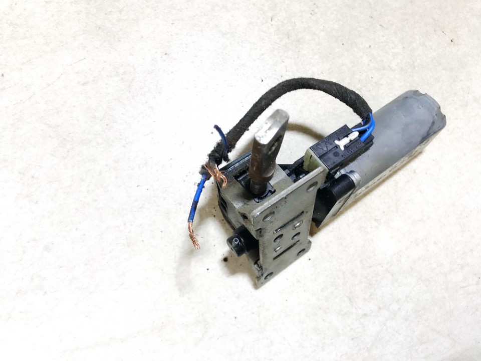 0390203219 Renault Megane 2010 Seat Motor Regulator - FRONT LEFT - Thumbnail 3