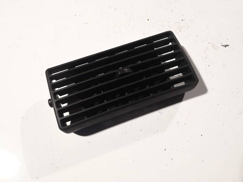 Volkswagen Golf 1999 Dash Vent (Air Vent Grille)