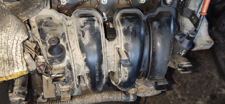 036129711FQ Volkswagen Golf 2004 Intake manifold (Inlet Manifold)