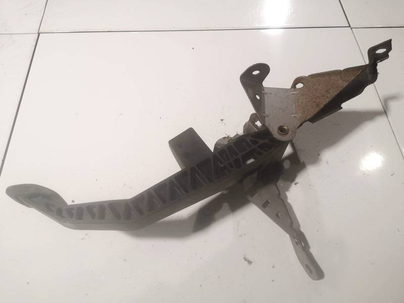 30748399 Volvo V50 2005 Clutch pedal - Thumbnail 2