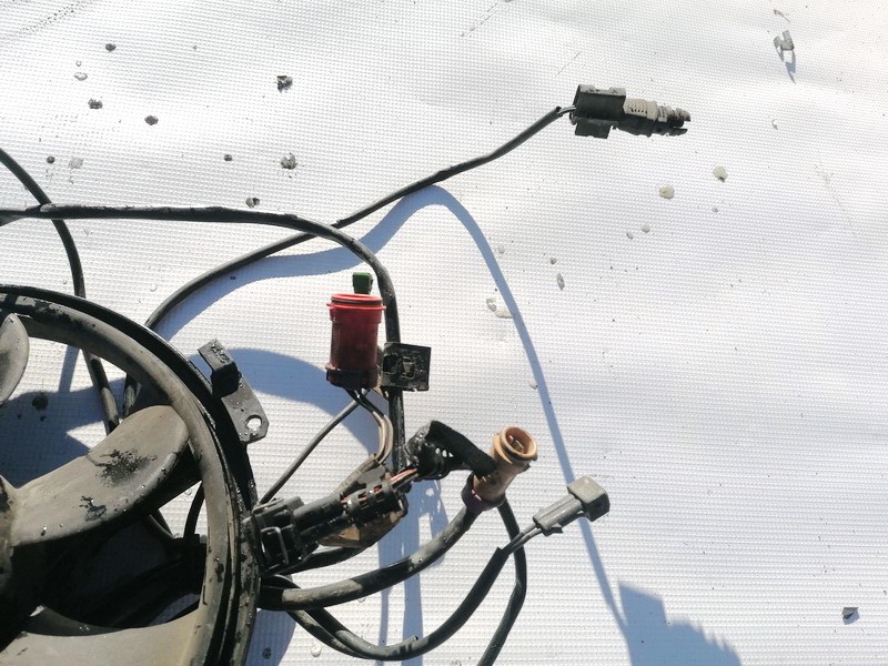 Audi A4 1996 Diffuusori (Jäähdyttimen Tuuletin) - Thumbnail 3