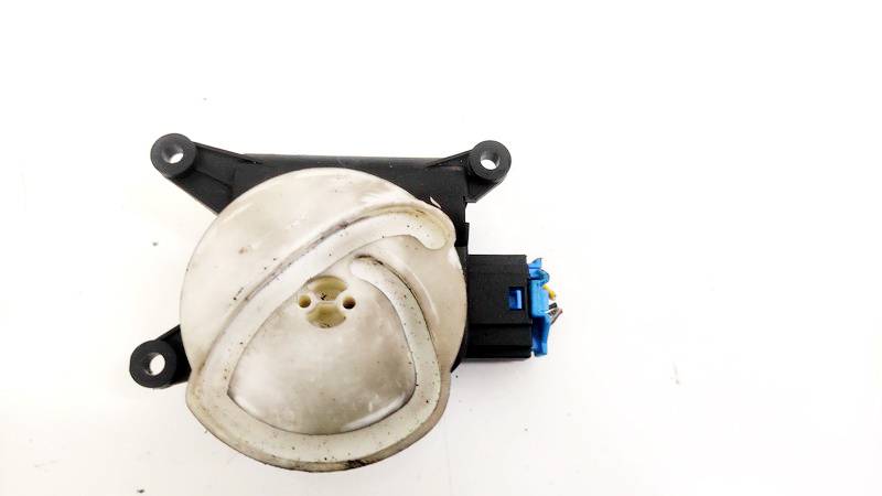 8E1820511C Audi A4 2004 Silnik klapki nagrzewnicy - Thumbnail 4