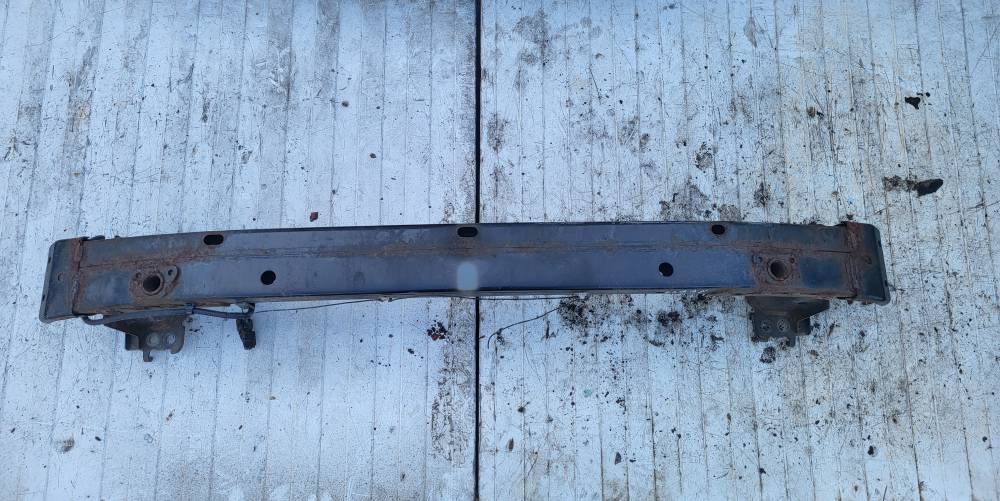 Toyota Verso 2009 Belka zderzaka (wzmocnienie) - PRZEDNIE