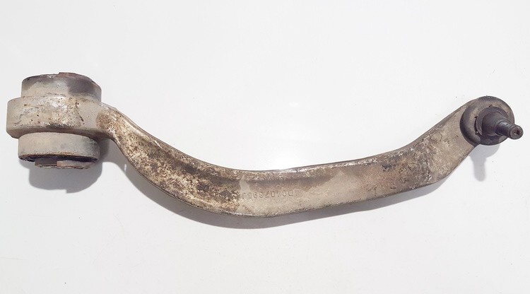 4D0407695J Volkswagen Passat 1996 Control arm - FRONT LEFT