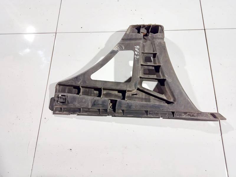 MR910259 Mitsubishi Carisma 2003 Uchwyt zderzaka - TYLNE LEWE