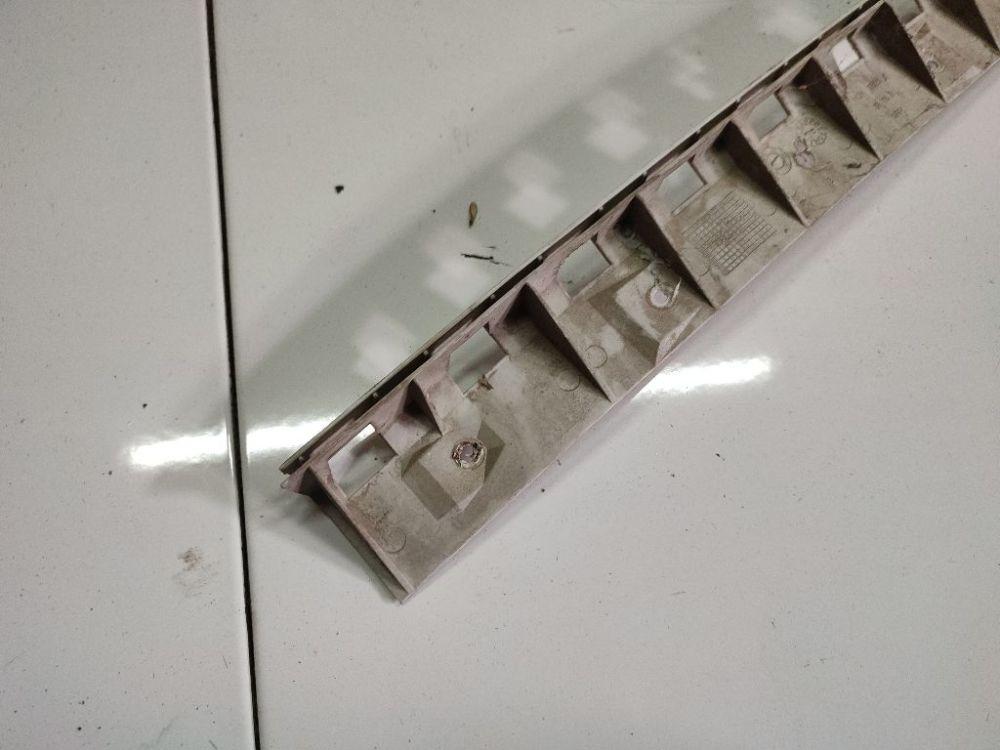 1S1170801A Ford Mondeo 2002 Bumper mounts - REAR - Thumbnail 3