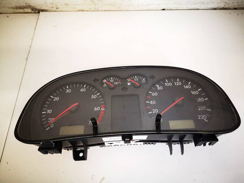 1J0920802 Volkswagen Golf 2000 Speedometers - Cockpit - Speedo Clocks Instrument