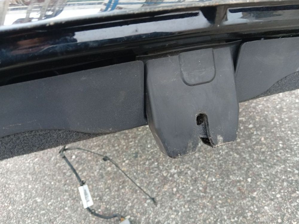 Volvo V50 2005 Zamek tylnej klapy - TYLNE