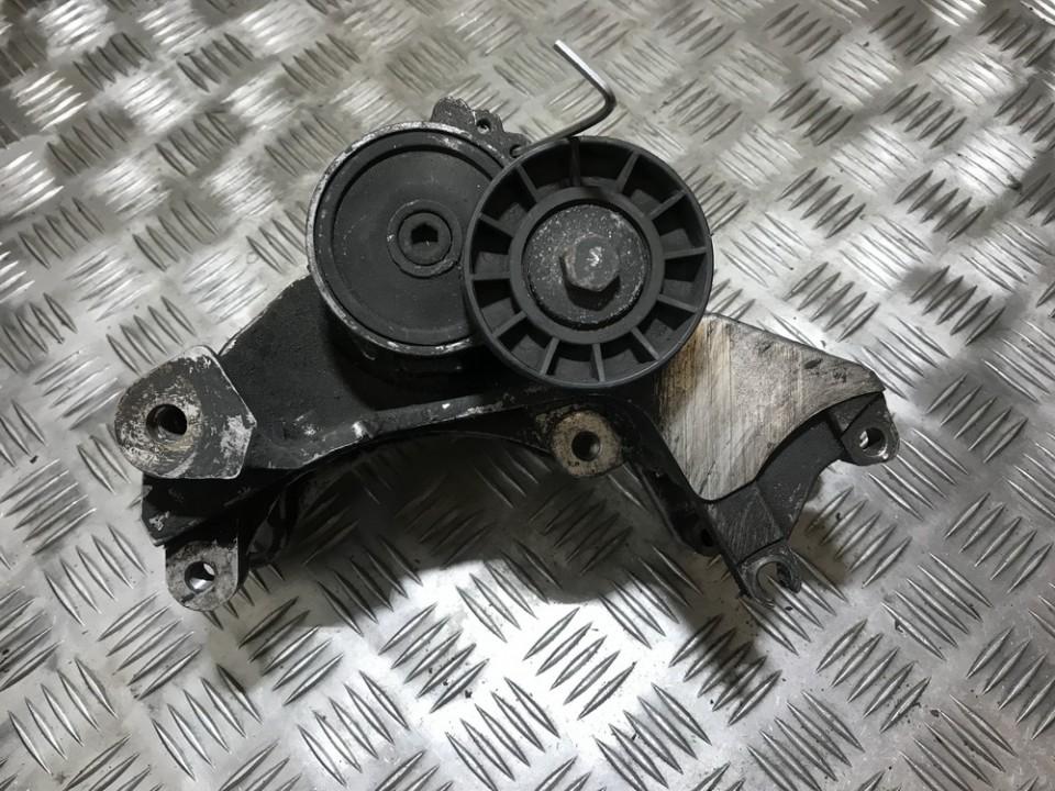 Peugeot 307 2002 Variklio kronsteinas ir Greiciu dezes kronsteinas