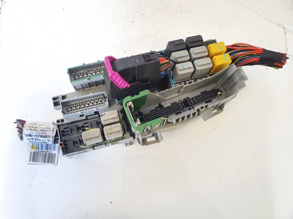 09115148 13189036, 1086826808a Fuse box Opel Corsa 2006 1.2L