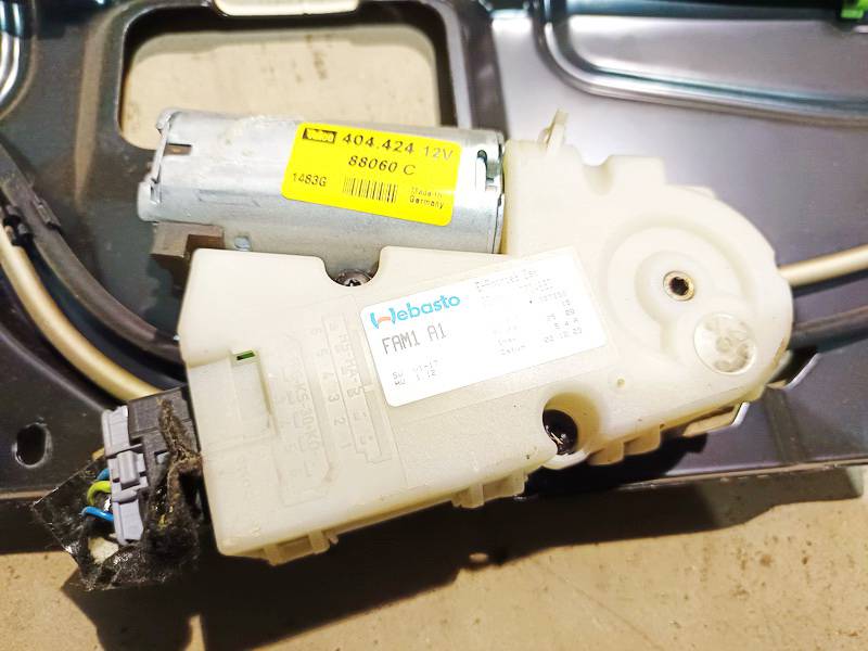 404424 Peugeot 307 2005 Sunroof Motor