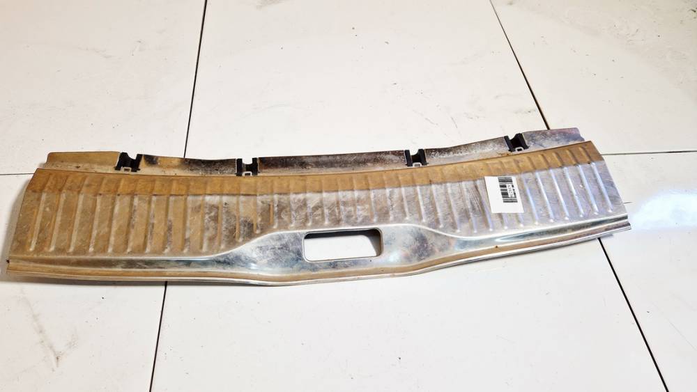 13203619 Opel Astra 2006 Metal Boot Lip Cover