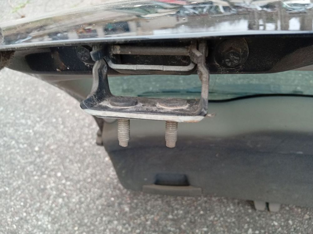 Volvo V50 2005 Zawias tylnej klapy - TYLNE PRAWE - Thumbnail 2