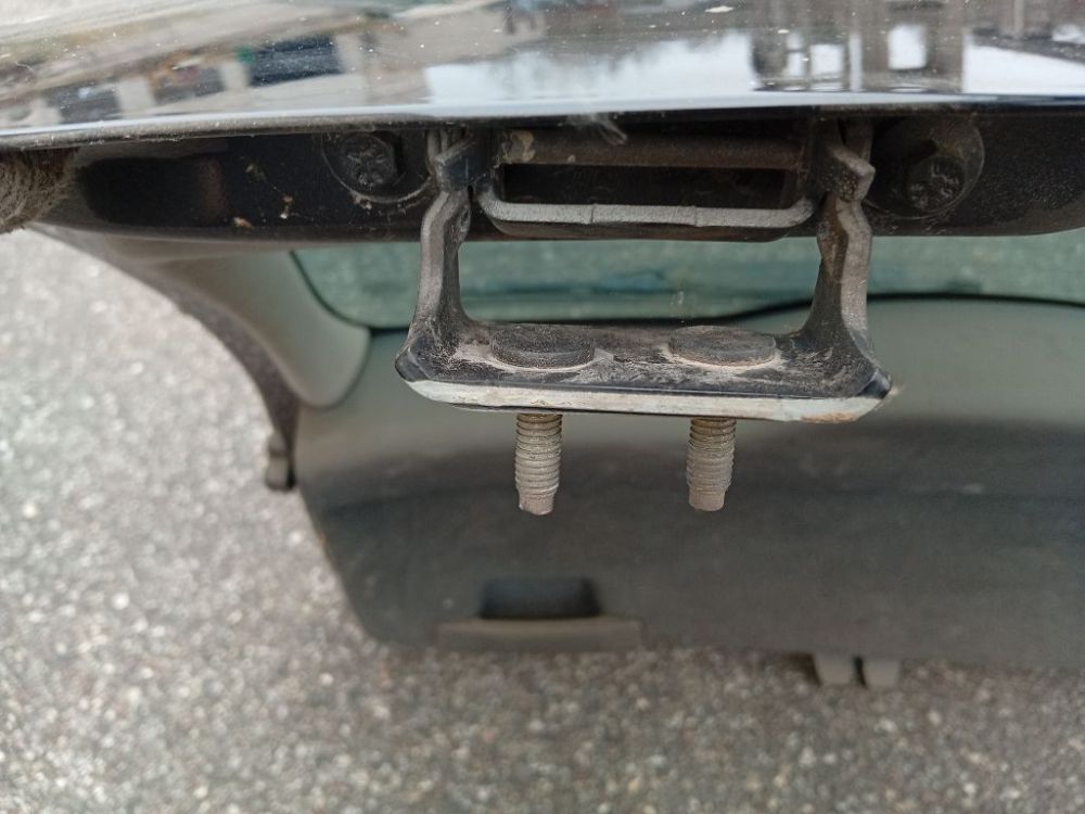 Volvo V50 2005 Zawias tylnej klapy - TYLNE PRAWE - Thumbnail 4