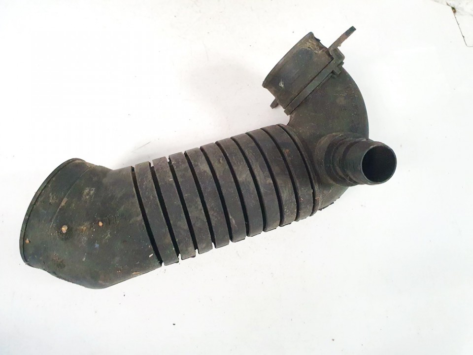 8D0129615J Volkswagen Passat 2001 TURBO INTERCOOLER PIPE HOSE