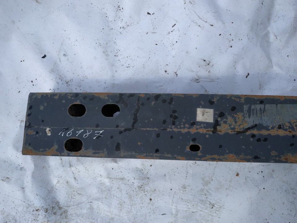 Chrysler 300C 2005 Bumper reinforcement - FRONT - Thumbnail 2