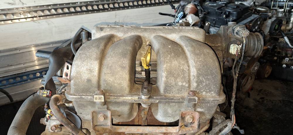Chrysler Voyager 1999 Intake manifold (Inlet Manifold) - Thumbnail 3