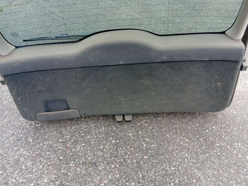 Volvo V50 2005 Wykończenie wnętrza bagażnika