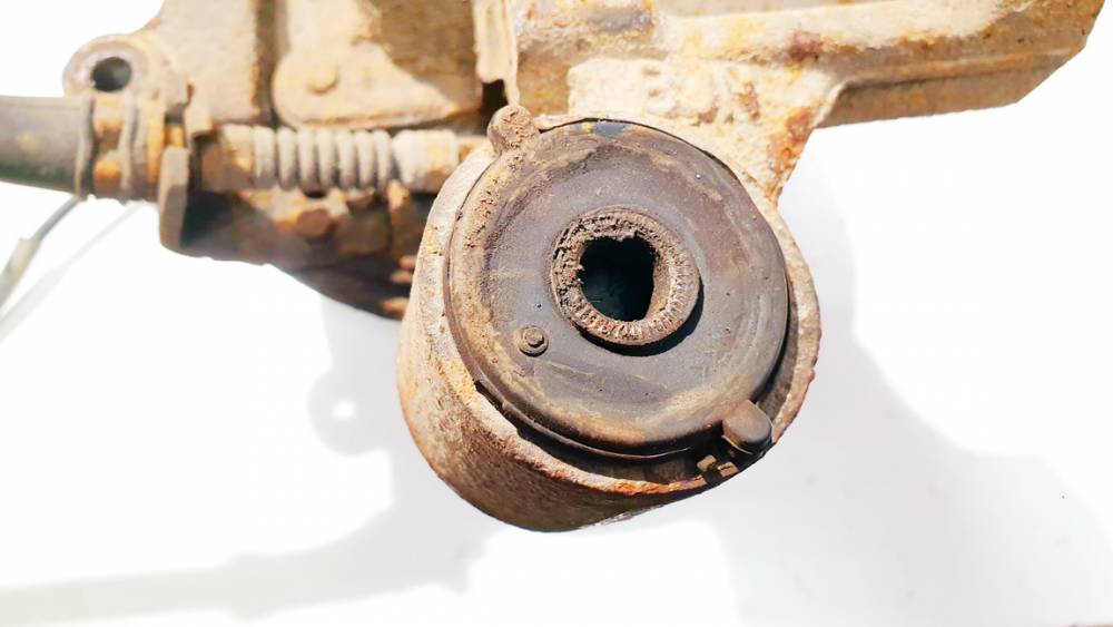 Hyundai Tucson 2006 Steering knuckle - REAR RIGHT - Thumbnail 4