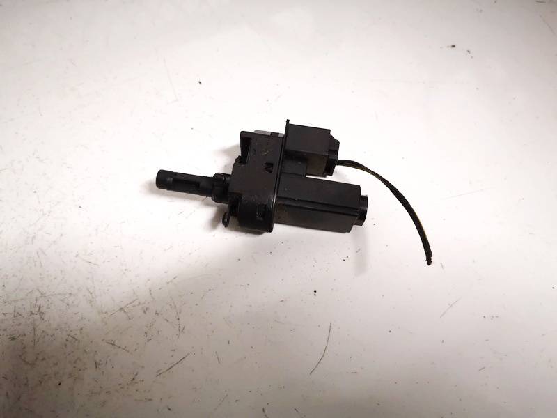 4M5T7C534AA Ford Focus 2011 Jarruvalojen anturi - Thumbnail 3