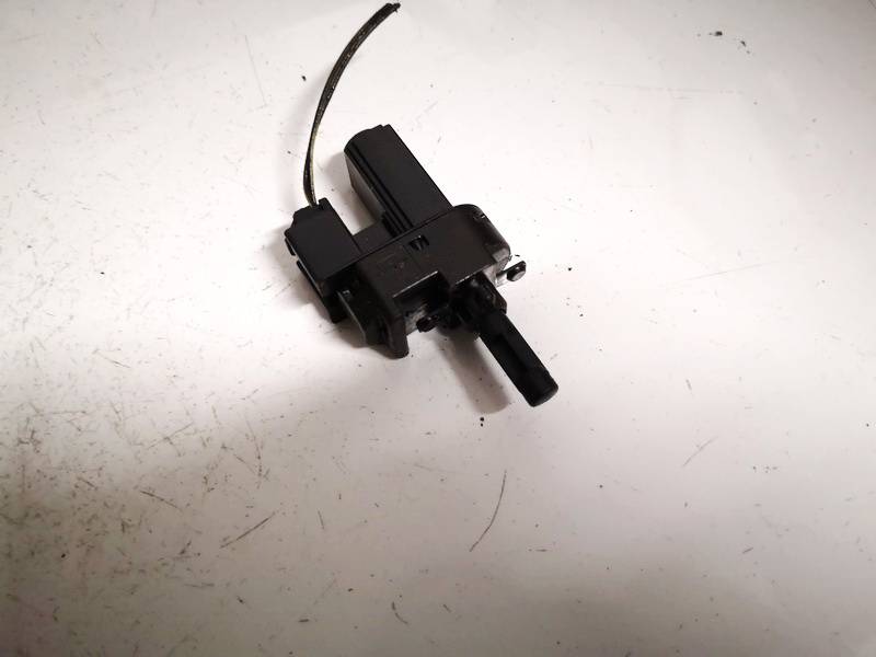 4M5T7C534AA Ford Focus 2011 Jarruvalojen anturi - Thumbnail 2