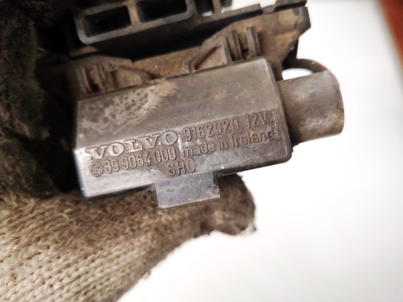 9162929 899064000 Glow plug relay Volvo V70 1999 2.5L EIS01484463