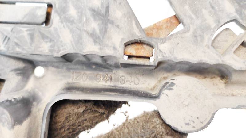 1Z0941340 Skoda Octavia 2007 Uchwyt przedniego reflektora - PRZEDNIE PRAWE - Thumbnail 3