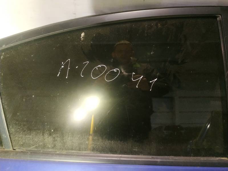 AS2 Mazda 3 2003 Oven lasi - TAKANA OIKEALLA - Thumbnail 2