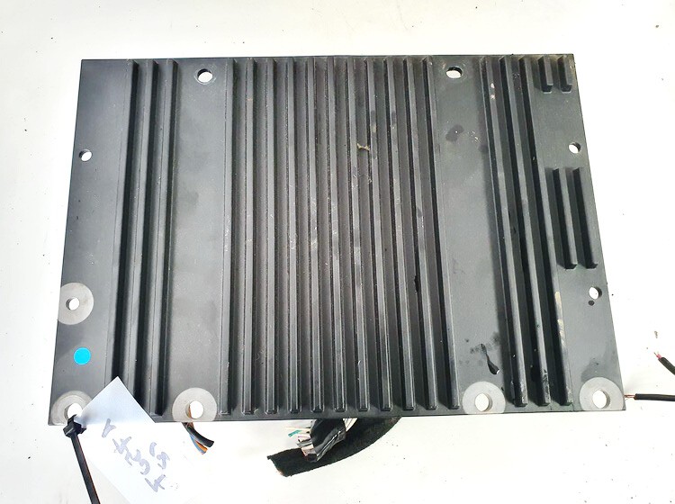 31310000 Volvo V50 2010 Wzmacniacz audio