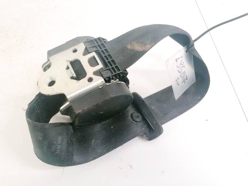 604548400 Volkswagen Golf 2004 Seat belt - REAR RIGHT