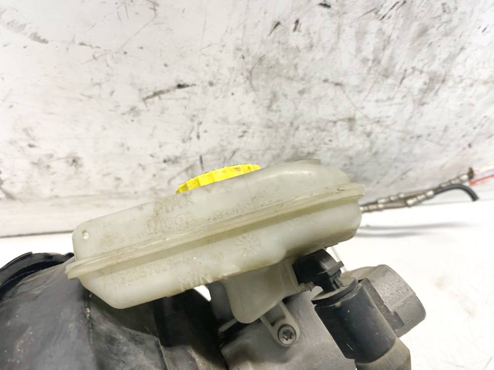 8E0611301E Audi A4 2004 Brake Master Cylinder Reservoir - Thumbnail 2