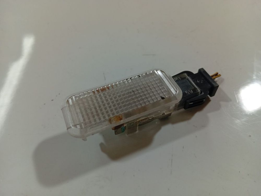 893971632 Audi A3 2003 Interior lighting