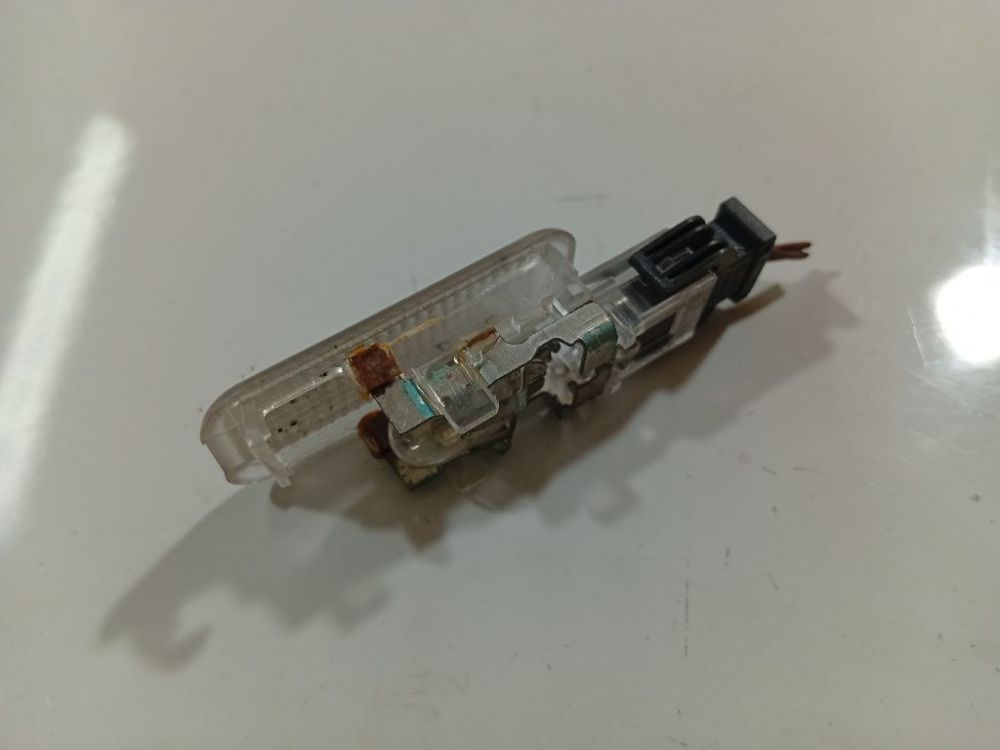 893971632 Audi A3 2003 Interior lighting - Thumbnail 2