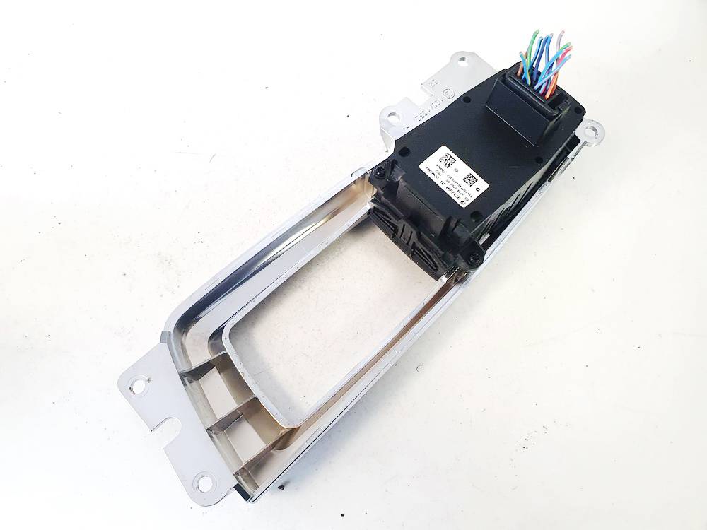 921759401 BMW 5-Series 2011 Rankinio stabdzio mygtukas - Thumbnail 3