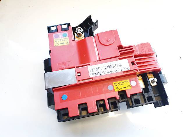 V4917777302 BMW 7-Series 2010 Fuse box