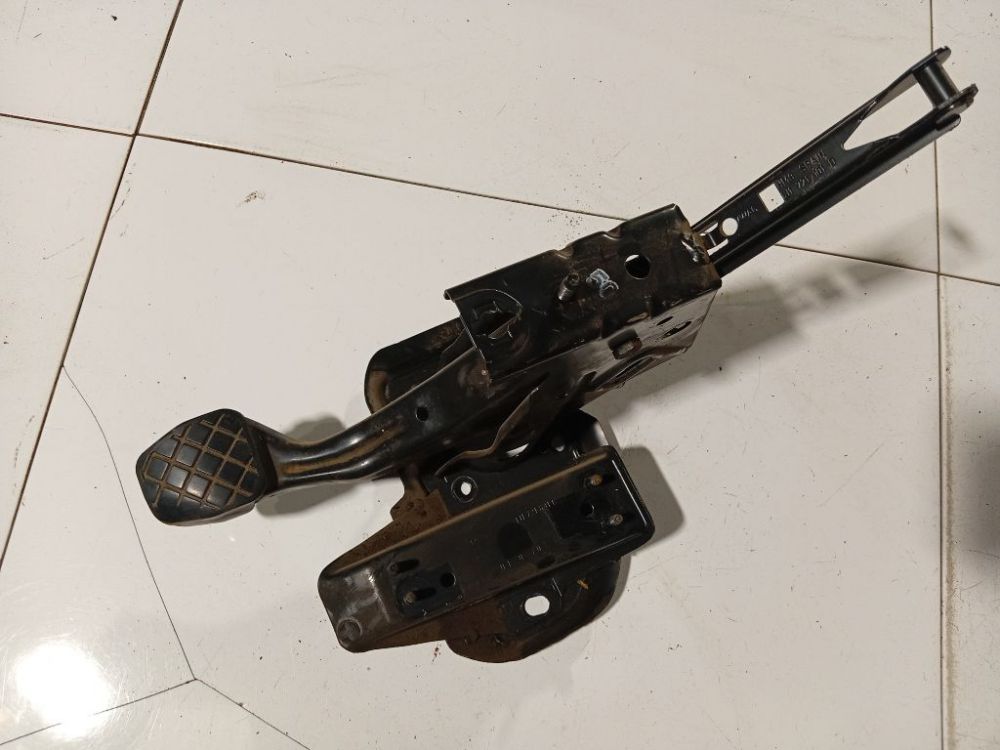 Audi A3 2001 Clutch pedal - Thumbnail 4