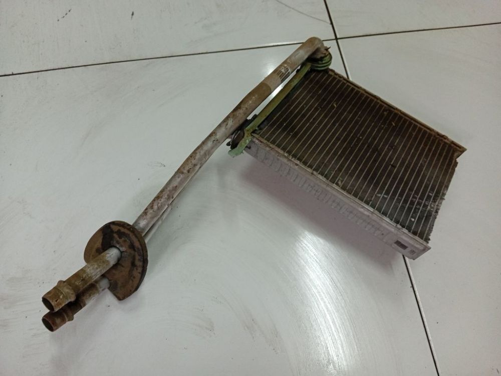 T1000155A Citroen C3 Picasso 2009 Радиатор отопителя