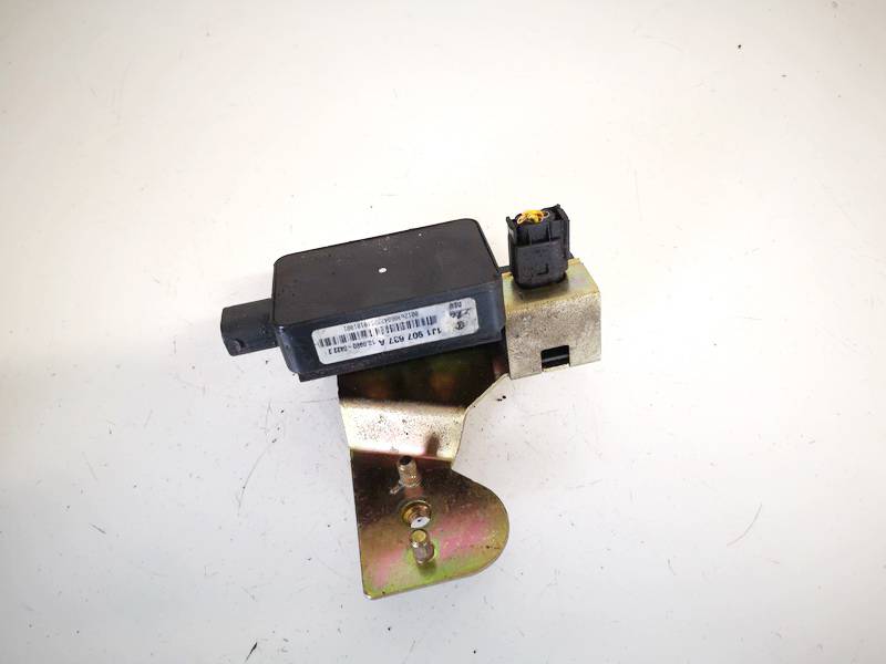 1J1907637A Volkswagen Golf 2000 ESP Sensor Steuergerät Querbeschleunigung