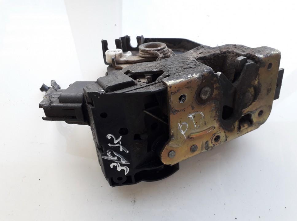 2S4AA21012CB Ford Focus 2002 Door Lock Mechanism - FRONT RIGHT