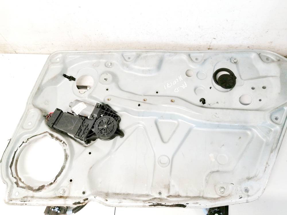 3B4837756D Skoda Superb 2005 Sliding door window regulator NO motor - FRONT RIGHT