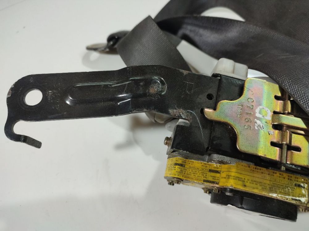 0426018 Mitsubishi Galant 1999 Seat belt - FRONT RIGHT - Thumbnail 2