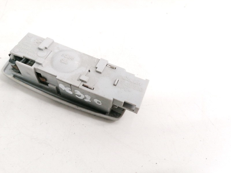 3B0947291 Volkswagen Passat 1998 Salono lemputė - Thumbnail 3