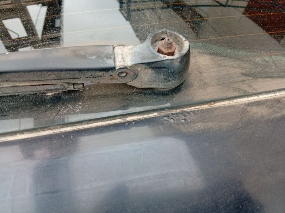 Audi A4 1996 Galinio lango valytuvu varikliukas G.