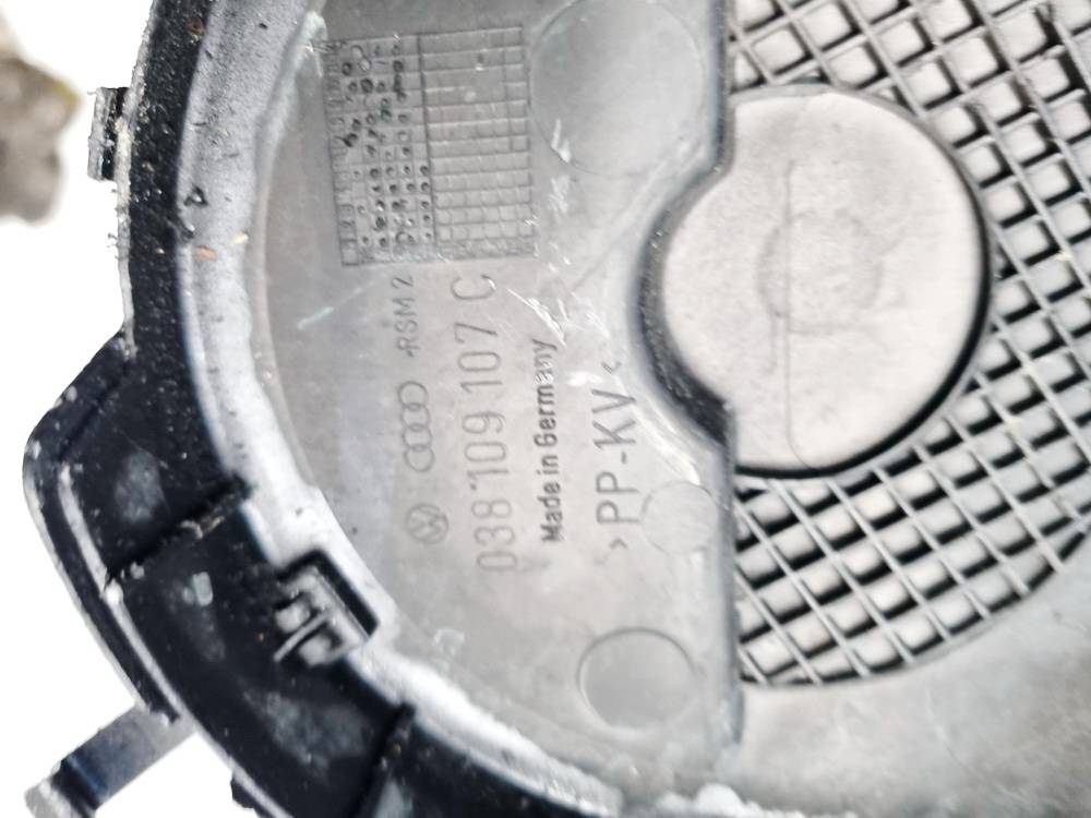 038109107C Volkswagen Golf 2000 Sadales jostas aizsargs – ķēdes aizsargs (vāciņš) - Thumbnail 4