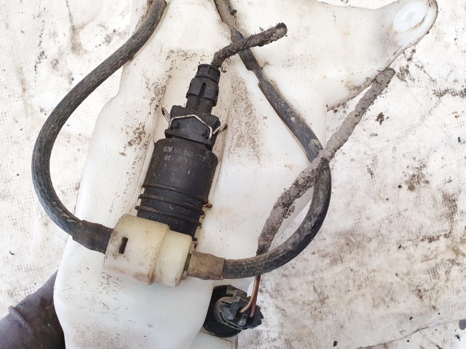 used used Windshield Windscreen Washer Pump Opel Zafira 2004 2.2L 5EUR